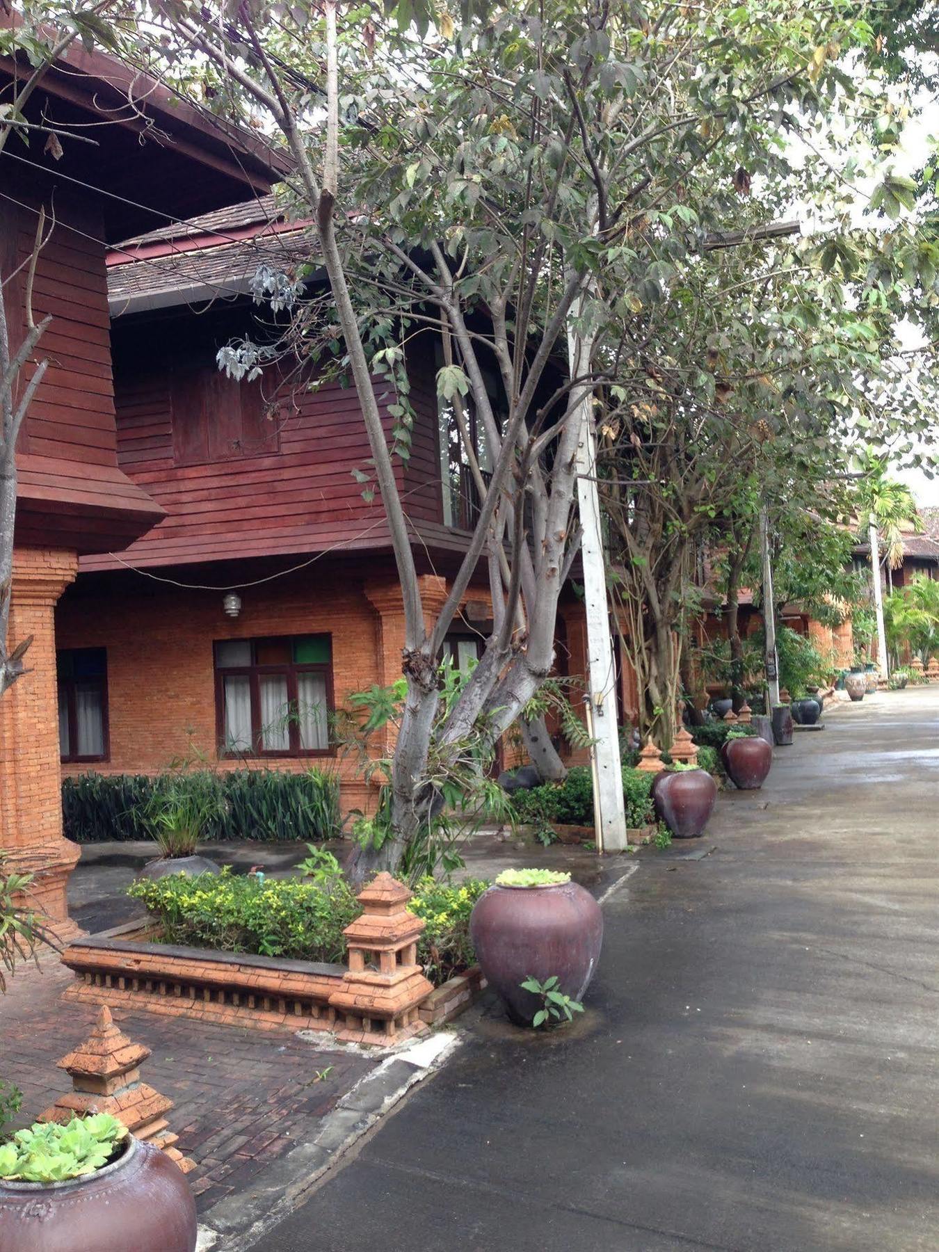 Hotel Wiangjintra Lanna Living Hang Dong Exterior foto
